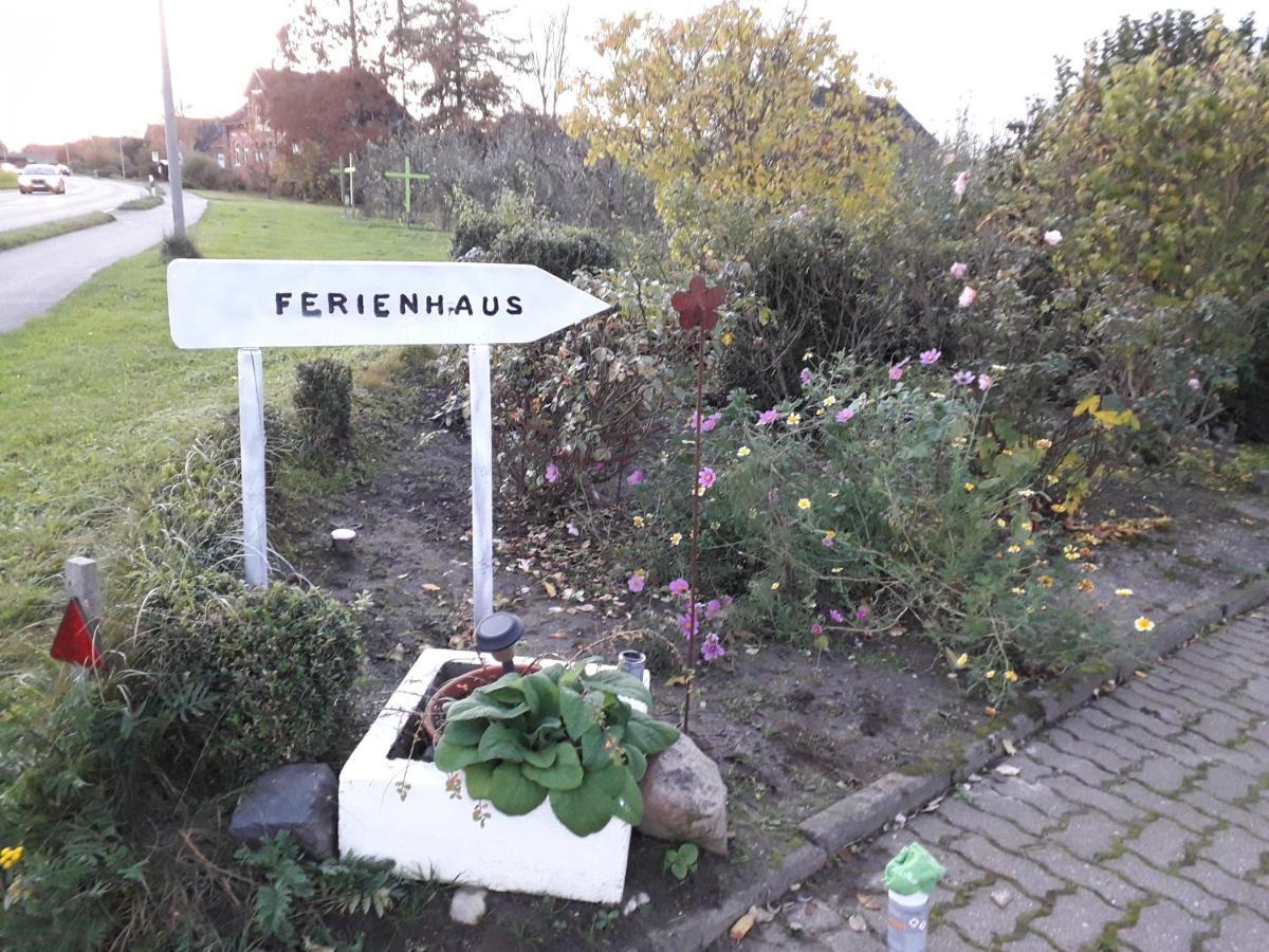 Gemuetliches Haeuschen Im Alten Land Jork Luaran gambar